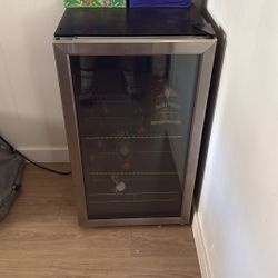 Mini Fridge 