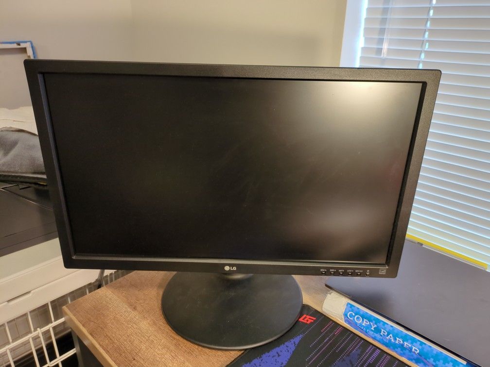 LG Monitor 1080p 23"