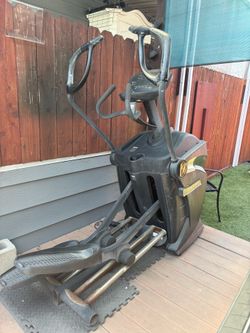 Octane Fitness Elliptical – Works Great – $100 (Make Offer)