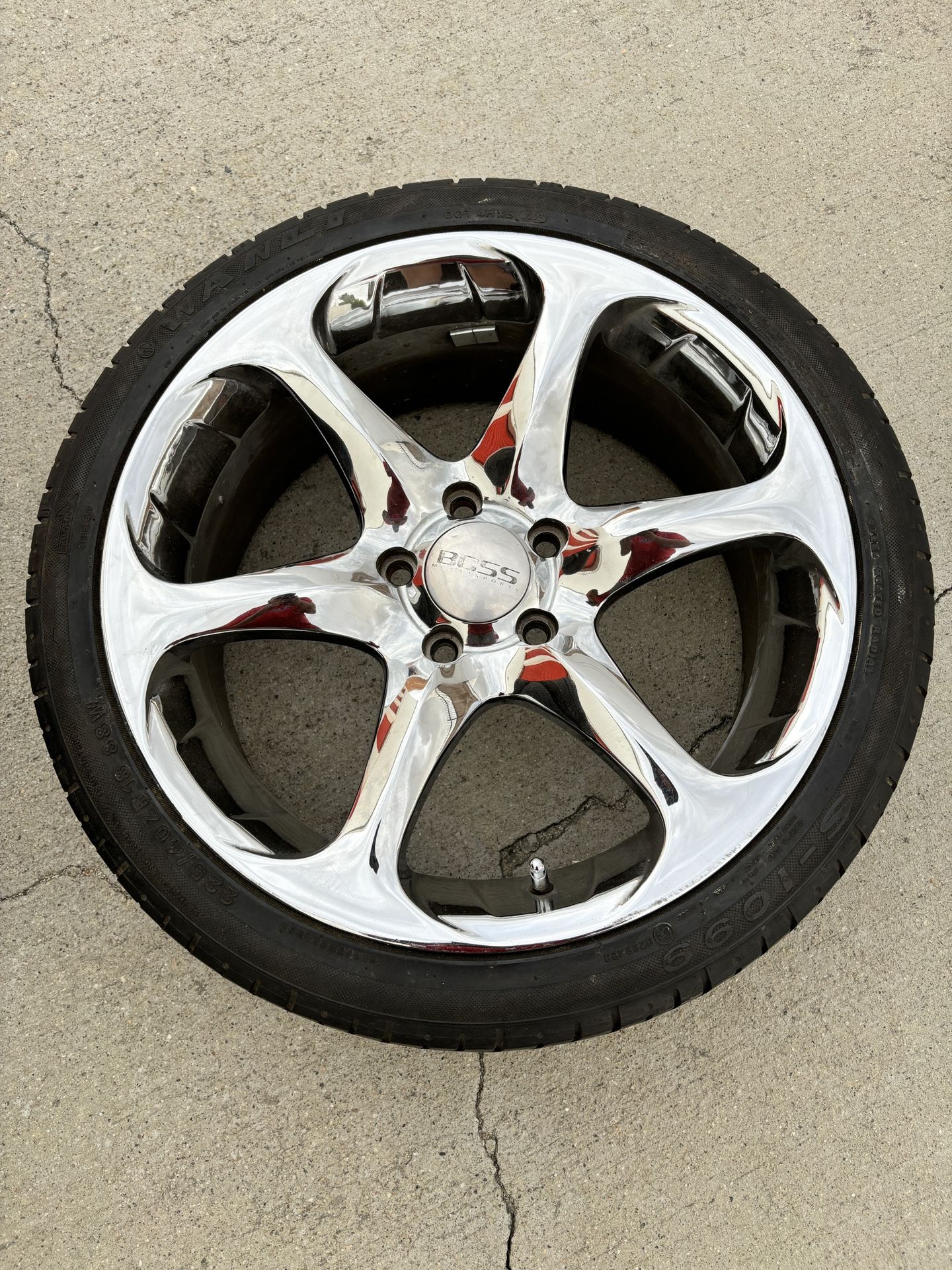 Boss Motorsports 318 Wheels Size:18x8 BoltPattern: 114.3mm #264