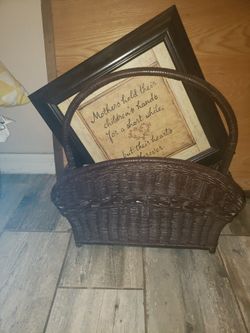 Frame And Wicker Magazine Carrier