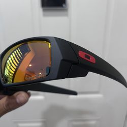 Oakley Gascan Sunglasses New In Box
