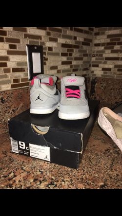 Jordan's for toddlers size9 almost new