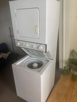 Whirlpool Stacked Washer Dryer