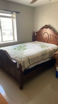 Ornate Wood Queen Bed Frame