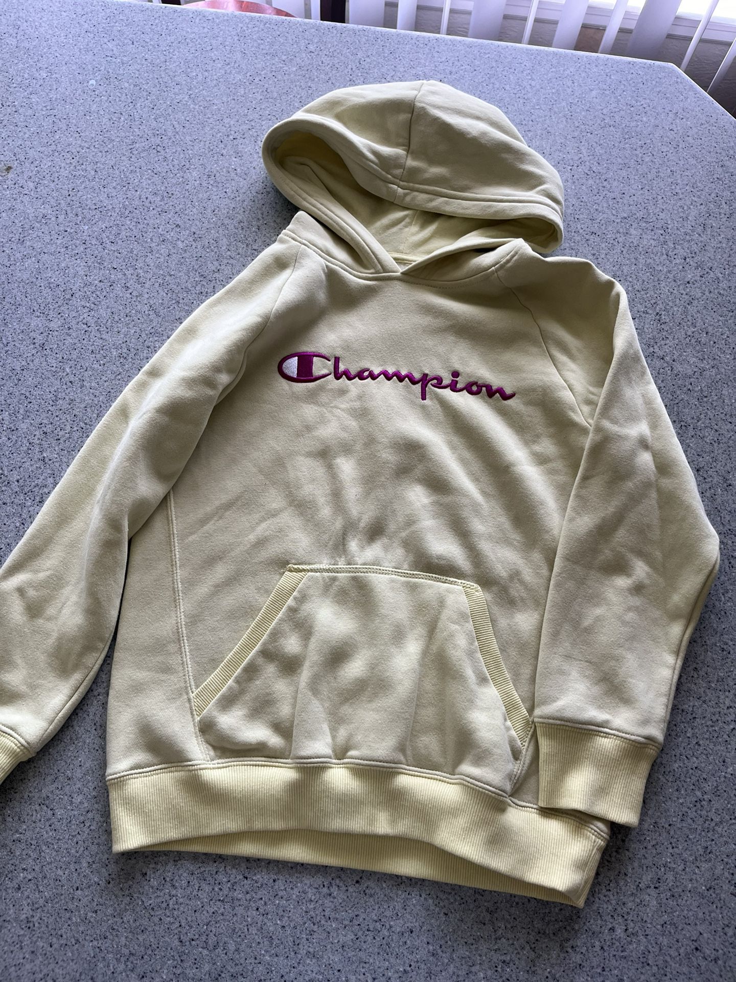 Champion Kids Hoodie Size L ( Like 10/12)