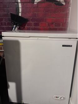 Thomson Chest Freezer – Works Great!