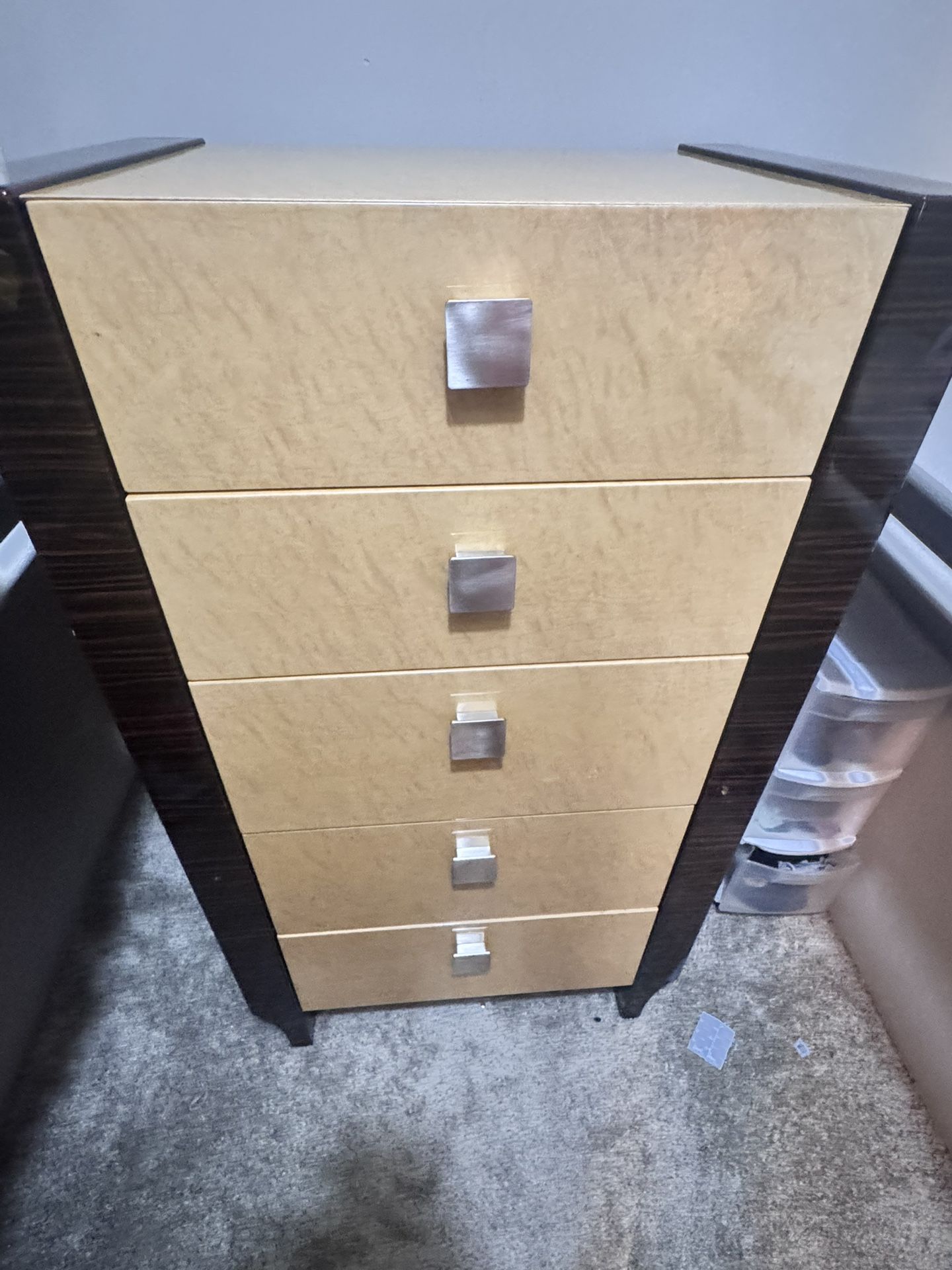 Queen Bed + 2 Dressers