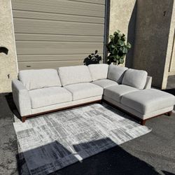 Modern Light Grey Sectional