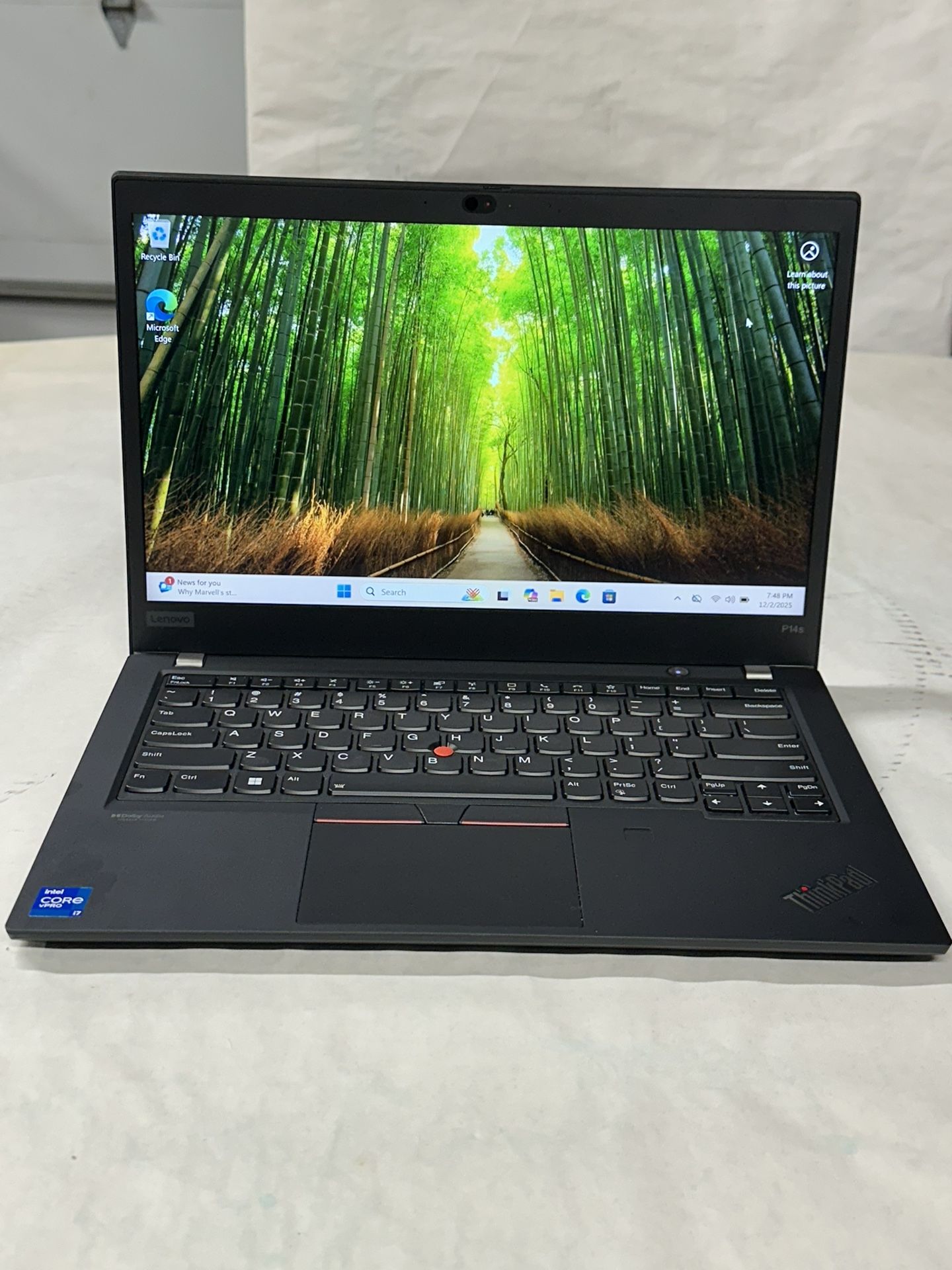 Laptop Lenovo P14s i7  11th Generation Read Description  Like New Price is Firm 