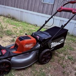 M18 FUEL Brushless Cordless 21 in. Walk Behind Dual Battery Self-Propelled Mower 