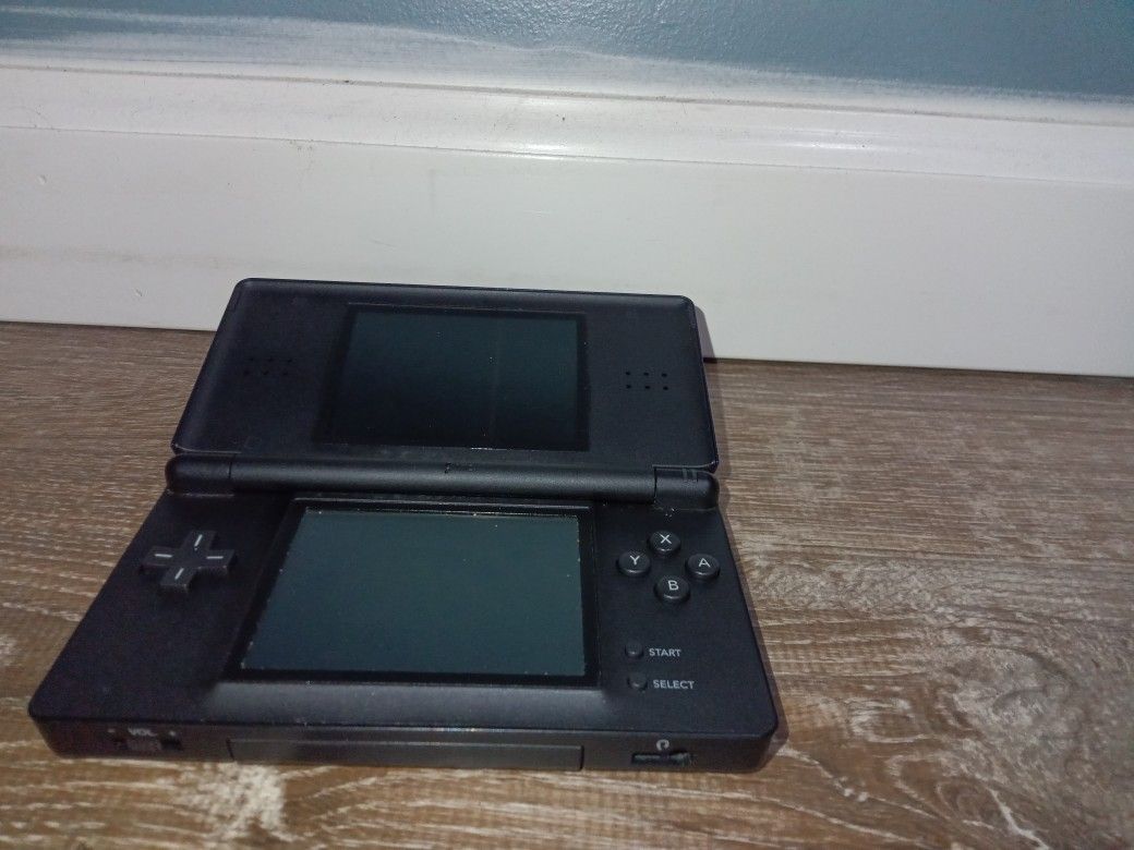 Nintendo DS Lite