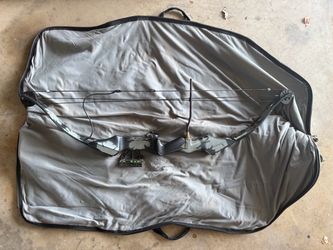 PSE Polaris right-hand compound bow
