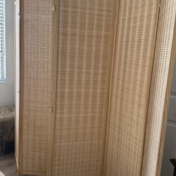 WALL DIVIDER ‼️SALE