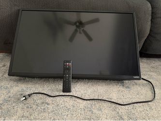 VIZIO 32 inch HD  smart tv with remote