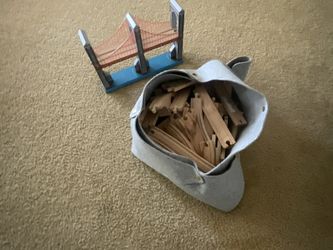 Train Track Toy Setup