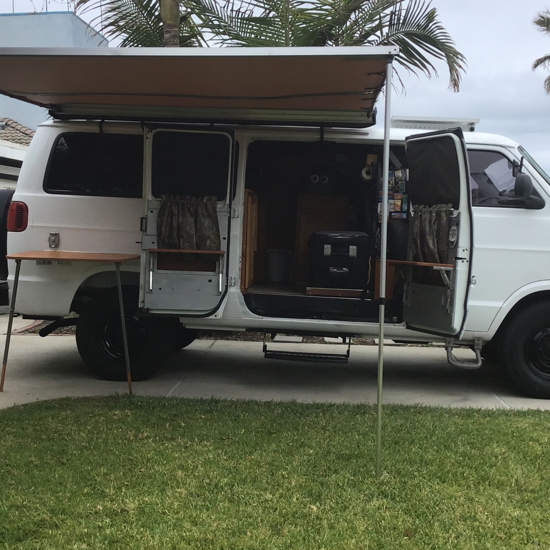 Dodge Camper Van