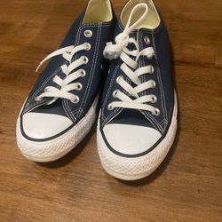 Women / Mens Chuck Taylor Shoes Size