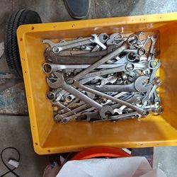 VINTAGE MADE IN USA WRENCHES.  OVER 35LBS , MANY BRANDS PLEASE DON'T ASK ME TO COUNT OR PICK OUT BRANDS