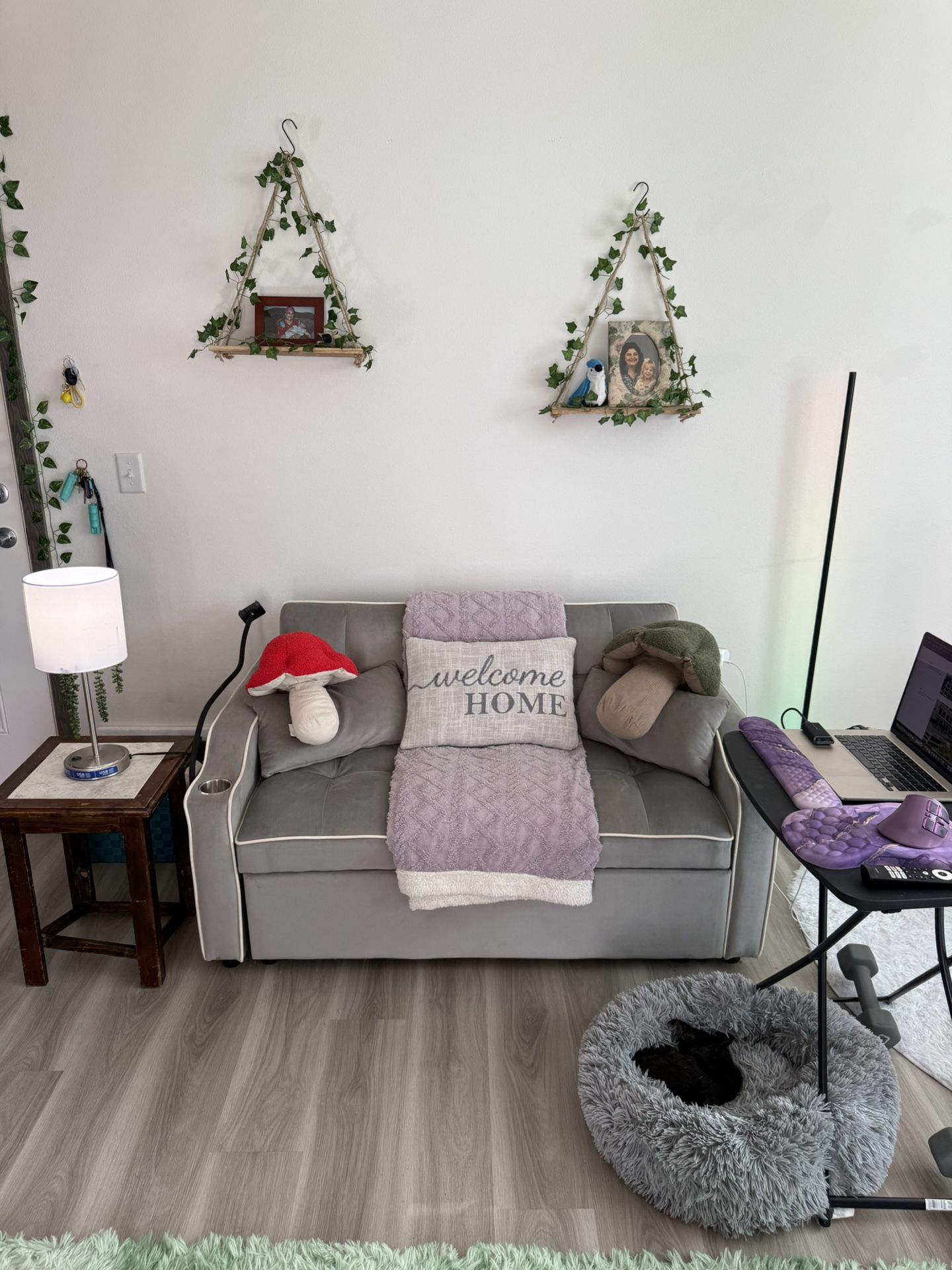 Sleeper Sofa w/ Cupholders, Storage & Phone arm – Like New!