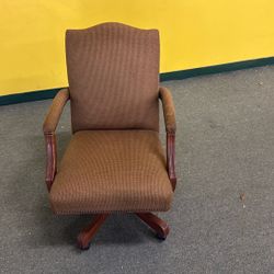 Free Chair 