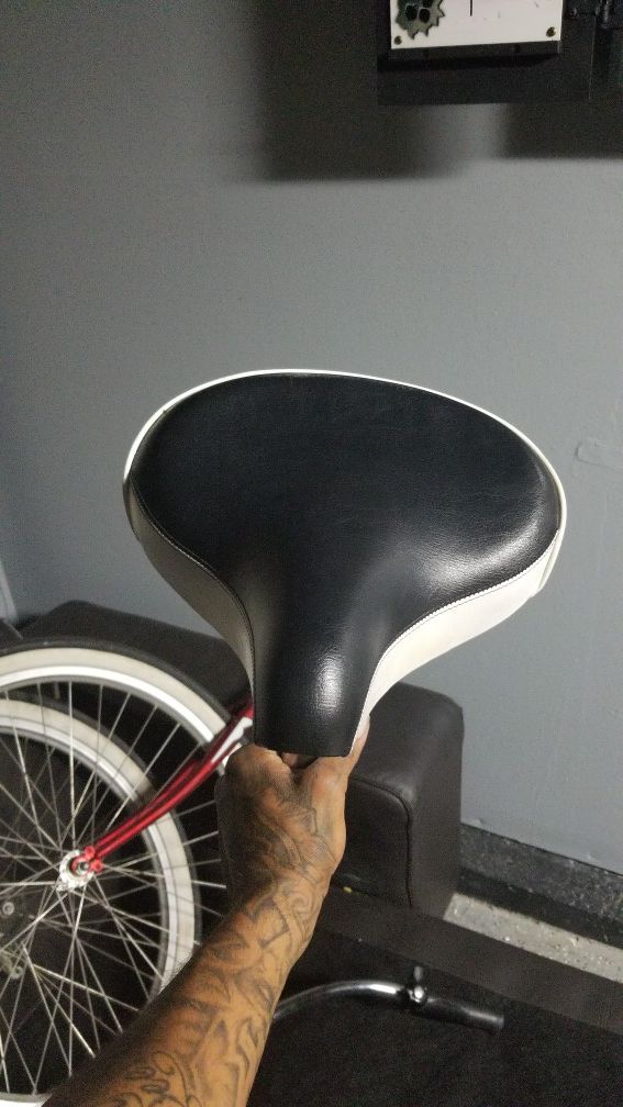 Electra Beach cruiser bicycle seat