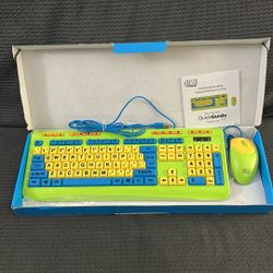 ADESSO Multimedia Desktop Keyboard & Mouse Combo