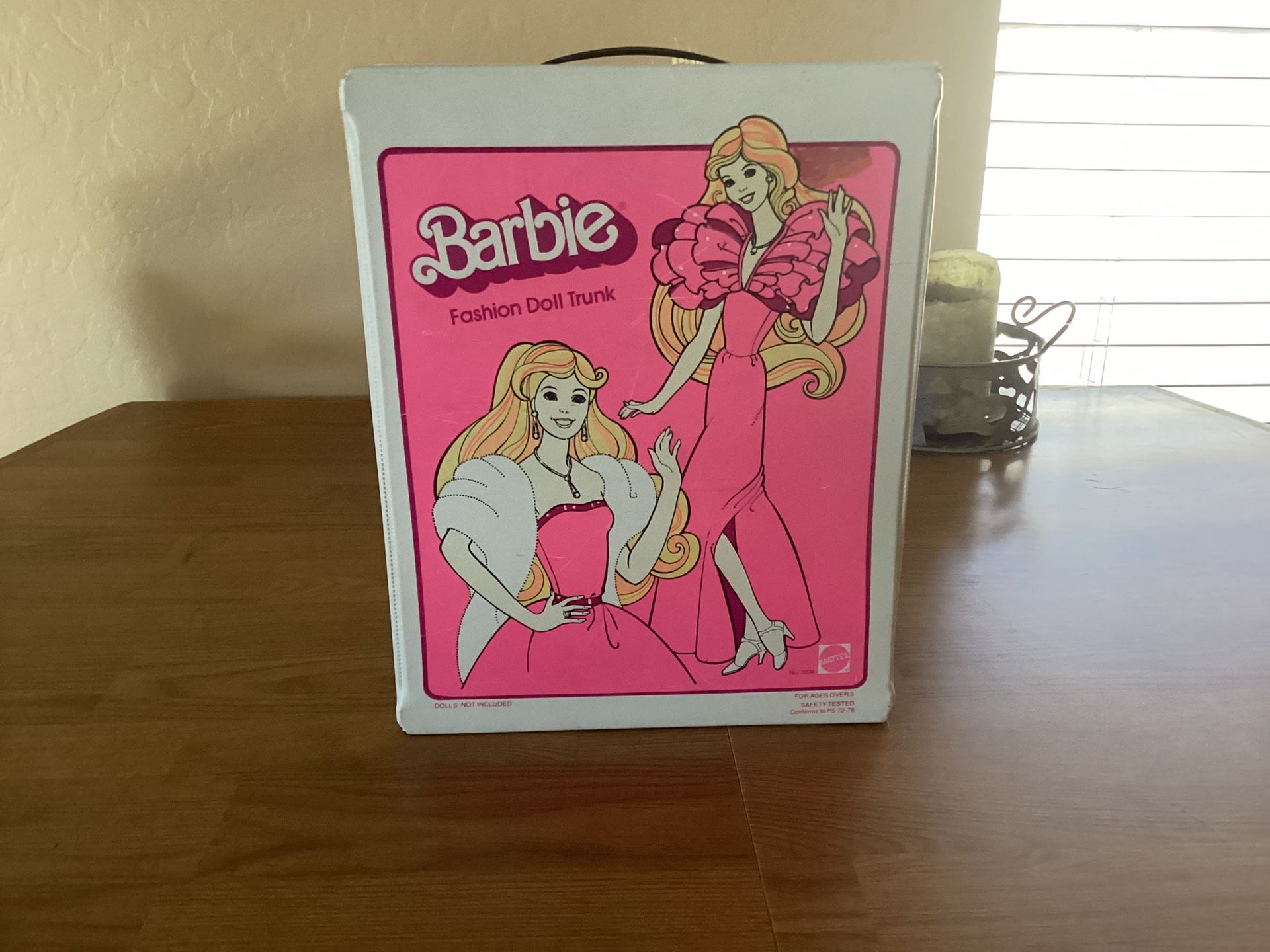 Barbie Case With Dolls And Accessories 1980’s