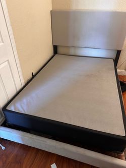 Grey full bed
