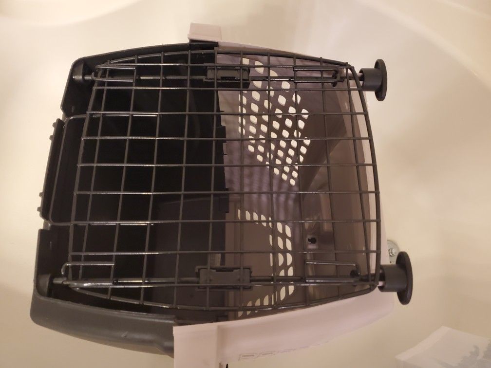 Animal Crate VERY STURDY