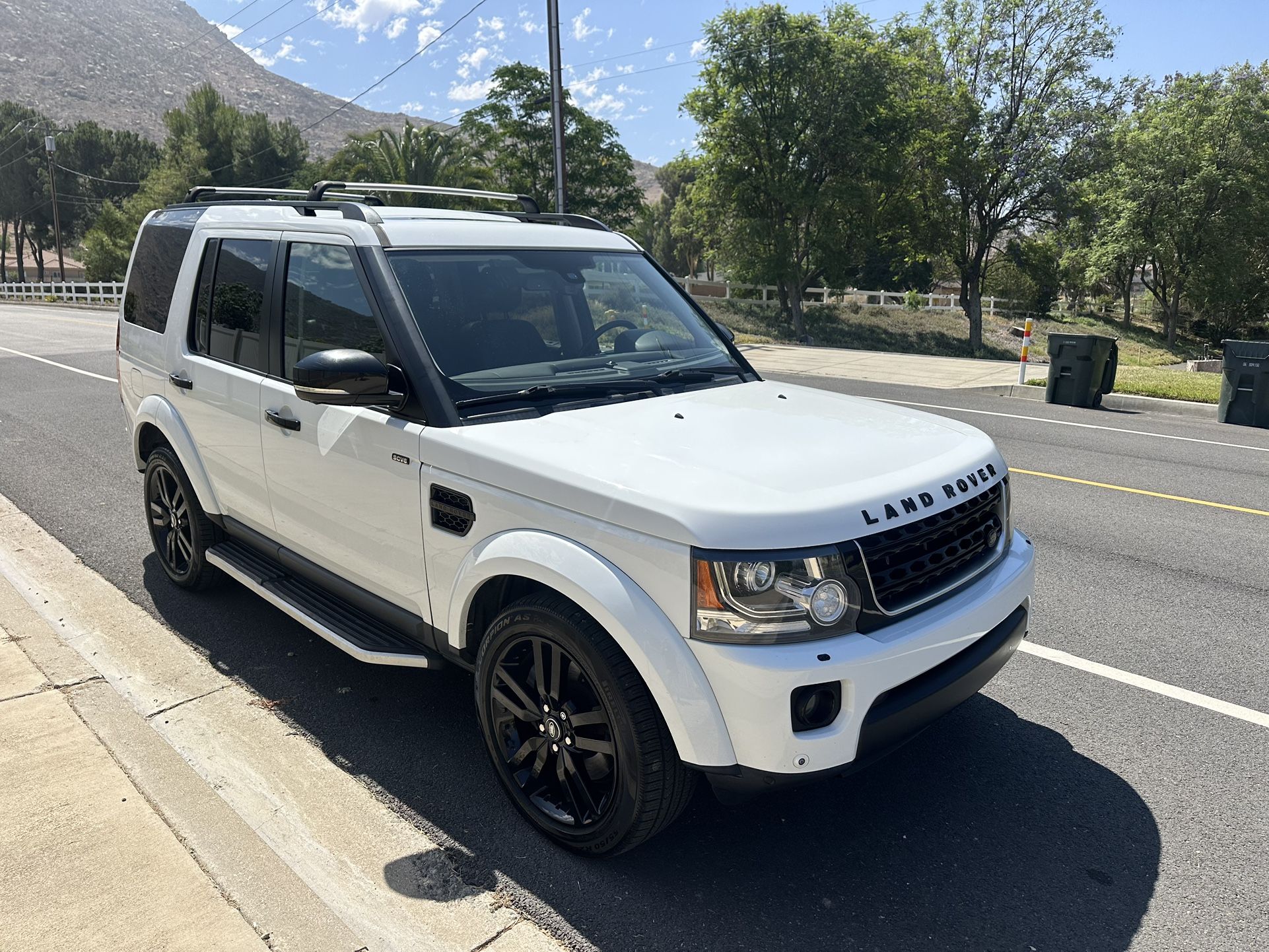 2015 Land Rover LR4