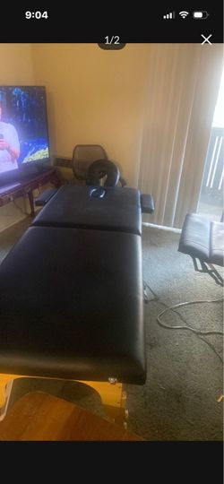 Luxton massage table