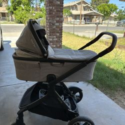 Nuna stroller , Bassinet, And Car Seat Attachment 