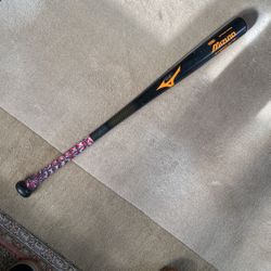 Mizuno Wood Bat 