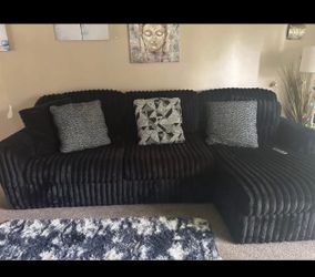 Couch/ sectional