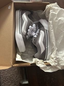 Vans Knu Skool - kid size 13