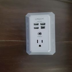 5 Outlet Extender With 4 Charging Ports