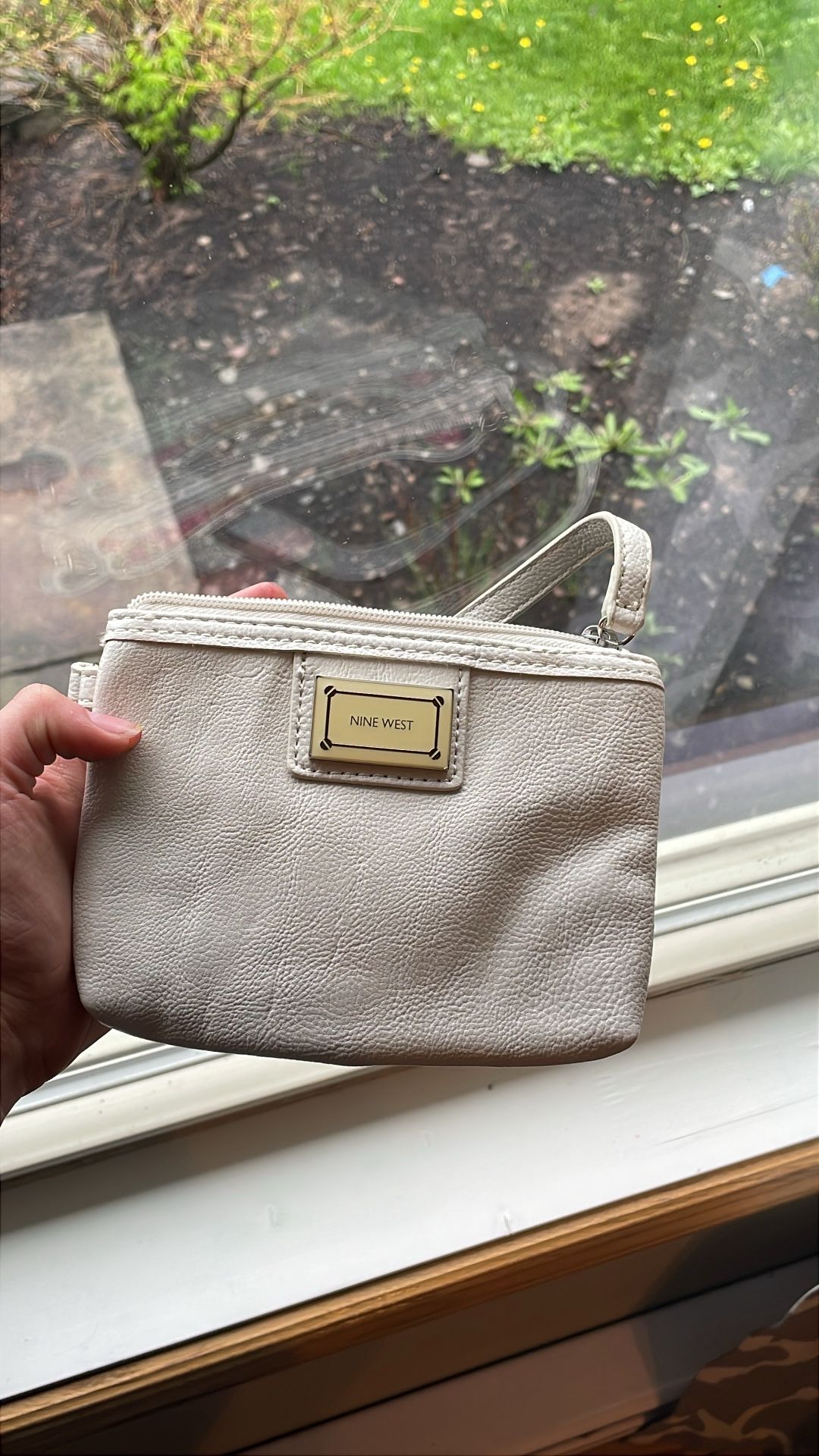 Nine West Wristlet 