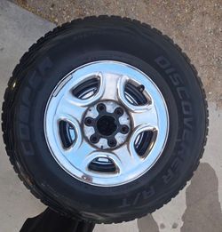 Chevy Silverado 16in OEM  Rims and Tires
Set of 4
245 75R16