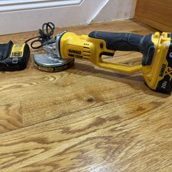 DEWALT 20V MAX Cordless 4.5 in. - 5 in. Grinder With 6ah Battery