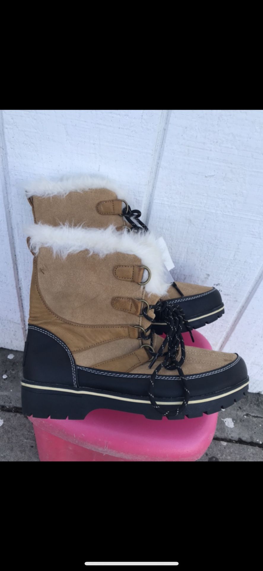 SNOW BOOTS SIZE