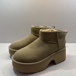 UGG Women's Ultra Mini New Heights Chestnut Suede Platform Boots 1158311 Sz 10