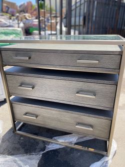 3-drawer dressers for the living room