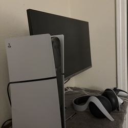 Ps5 , headset, 2 controllers, and a samsung monitor.