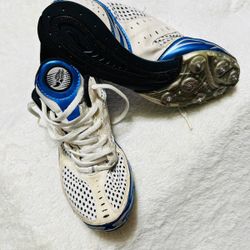 track spikes 9 USA 