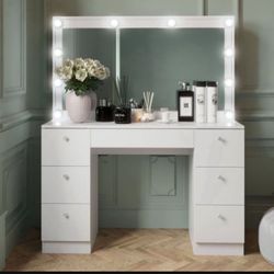 New Vanity With Led Lights 