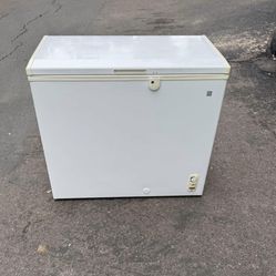 Big Standing Deep Chest Freezer 37” Wide Hard To Find Size