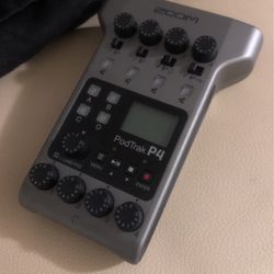 Zoom Podtrak P4