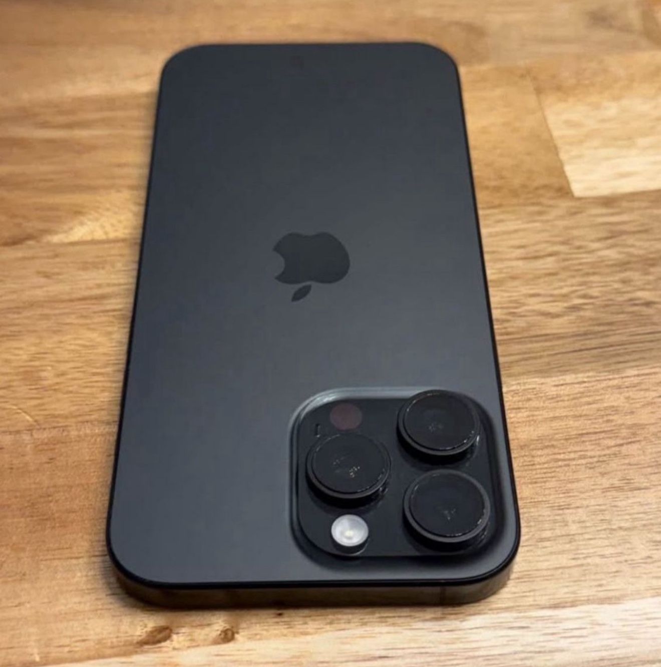 Iphone 16 Pro Max 256gb Titanium Black With BOX AND charging Cable 
