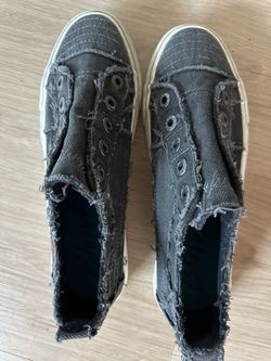 New Women Shoes 7.5 - Free